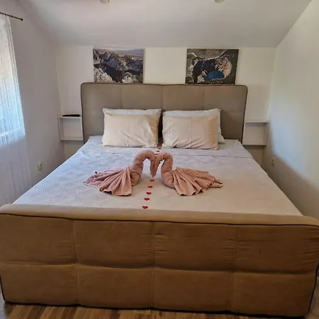 Family Friendly House With A Swimming Pool Imotski, Zagora - 22880 Imotski